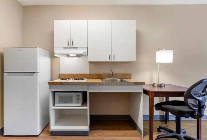 Extended Stay America Suites - Indianapolis - Airport - W Southern Ave Zewnętrze zdjęcie