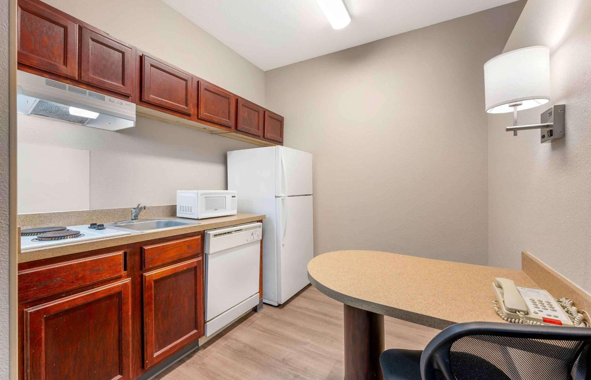 Extended Stay America Suites - Indianapolis - Airport - W Southern Ave Zewnętrze zdjęcie